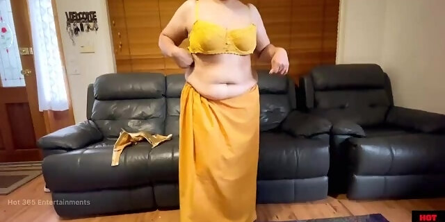 amateur,asian,aunty,bhabhi,big tits,boobs,changing room,couple,desi,exclusive,fetish,hot,indian,indian babe,indian wife,milf,perfect,saree,sexy,solo,teen,thick,topless,verified,