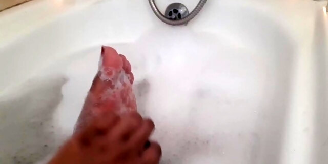 amateur,ebony,exclusive,feet,fetish,foot fetish,indian,massage,multiracial,onlyfans,shower,solo,verified,young,